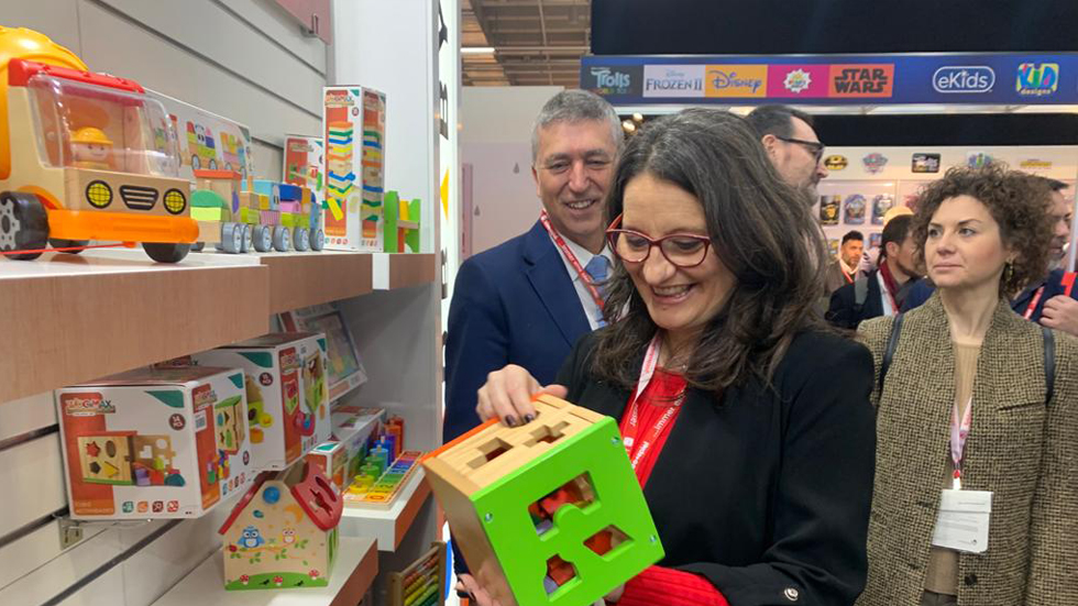 Mònica Oltra y Rafa Climent en la Feria Internacional del Juguete Spielwarenmesse de Núremberg