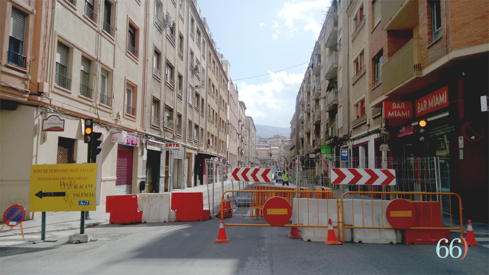 Calle Na Saurina de Enten&ccedil;a durante las obras de modernizaci&oacute;n