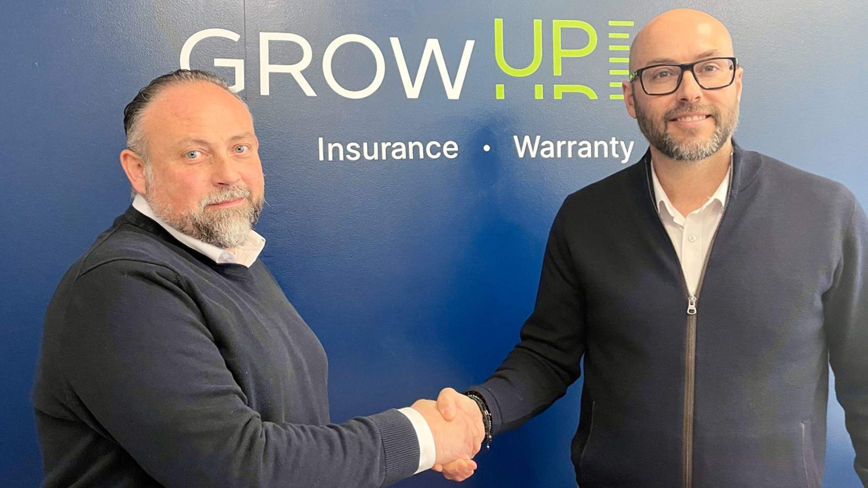 Justicia y Llorens escenifican el acuerdo firmado