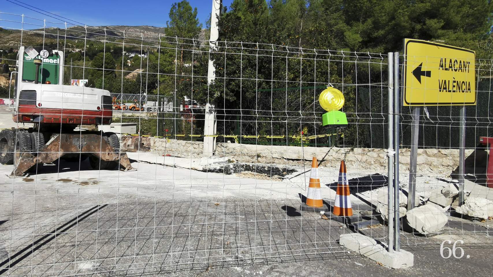 Acceso a la rotonda desde Cotes Baixes