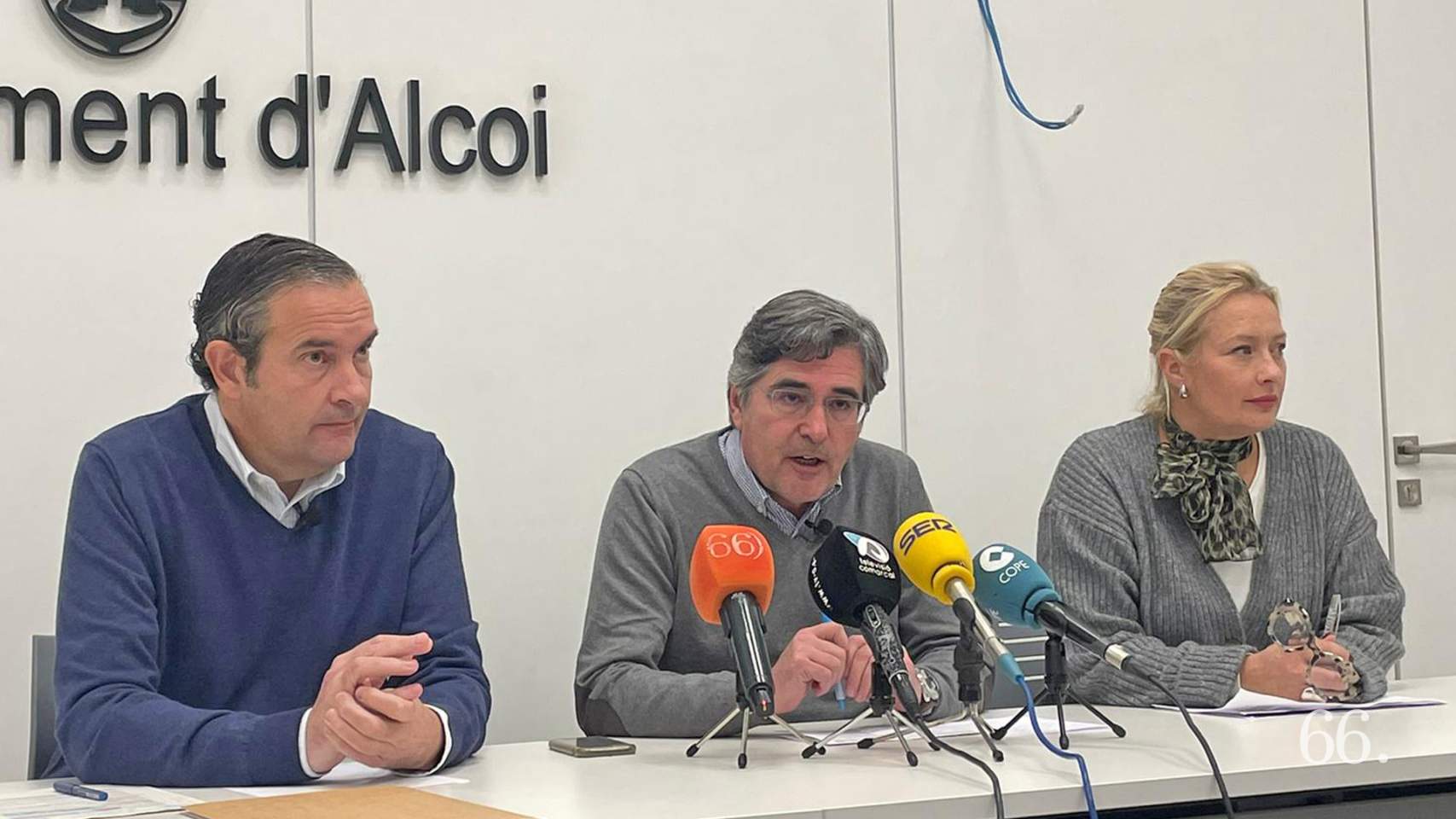 Fernando Pastor, Carlos Pastor y MªCarmen Martínez durante la rueda de prensa del Partido Popular