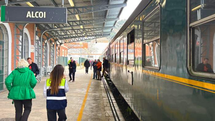 Els passatgers han baixat en l'estació / Foto MRG