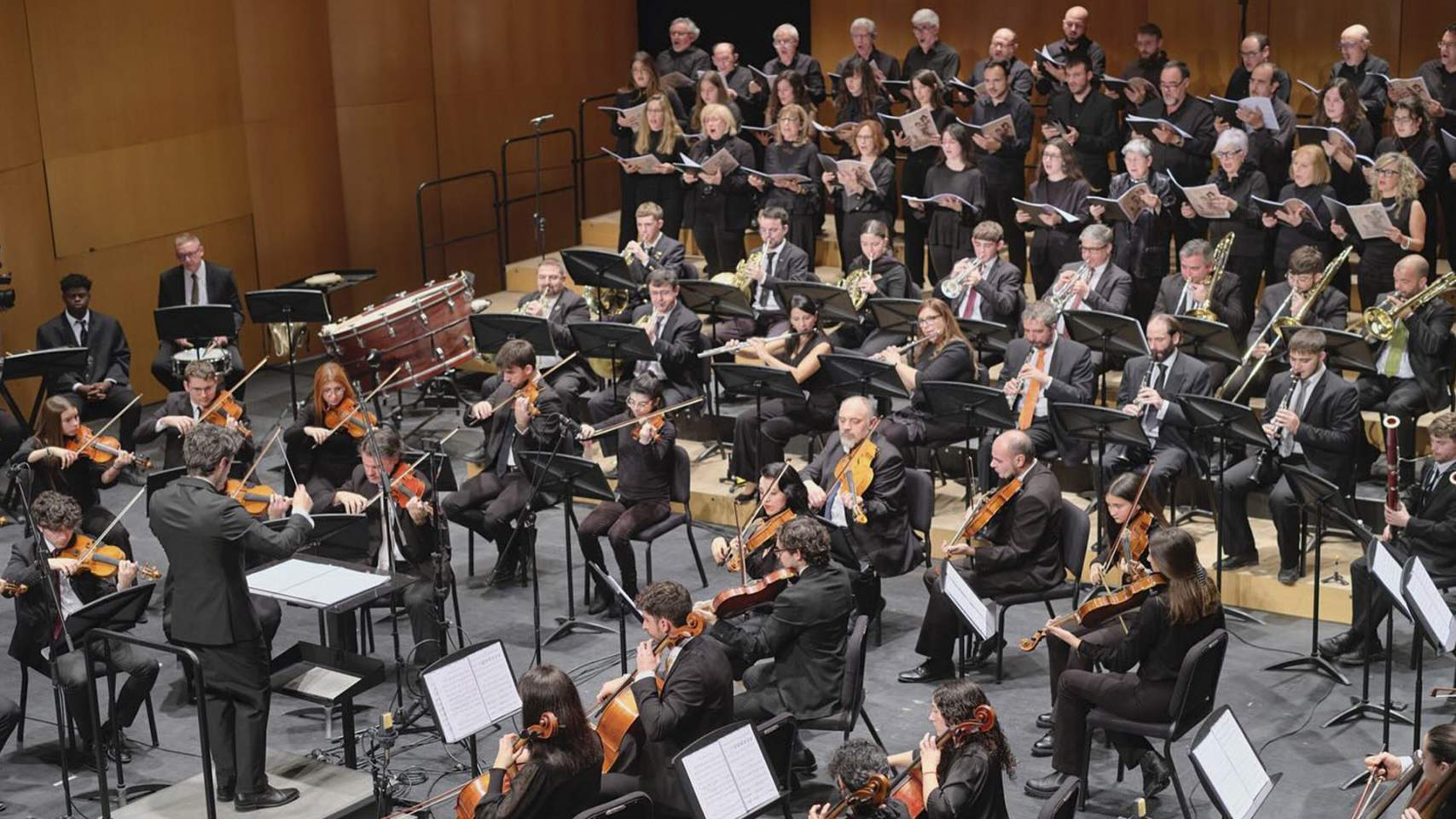 Orquestra Simf&ograve;nica Alcoiana en concert