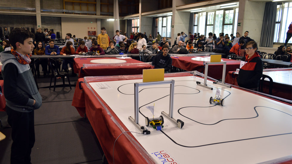 Concurs de robòtica al Campus d'Alcoi