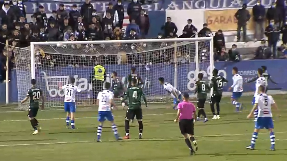 Captura en el momento del gol del Alcoyano / Footters