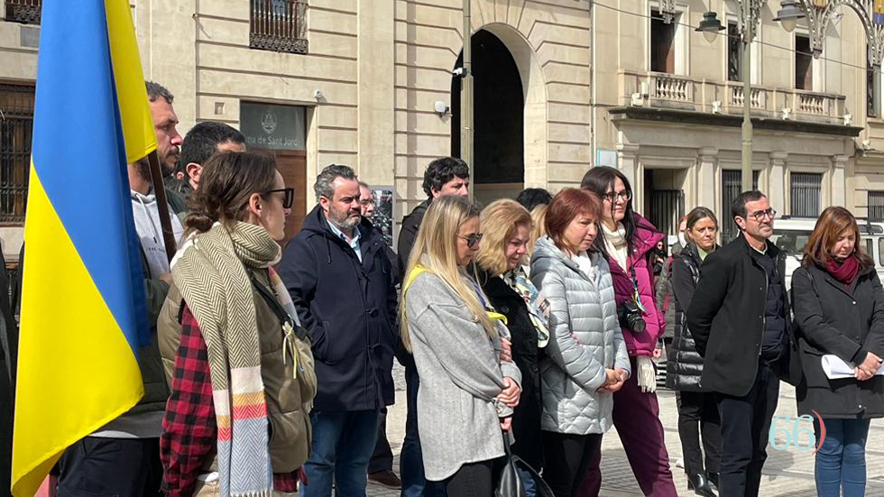 5 minuts de silenci per Ucraïna // Foto: SBG