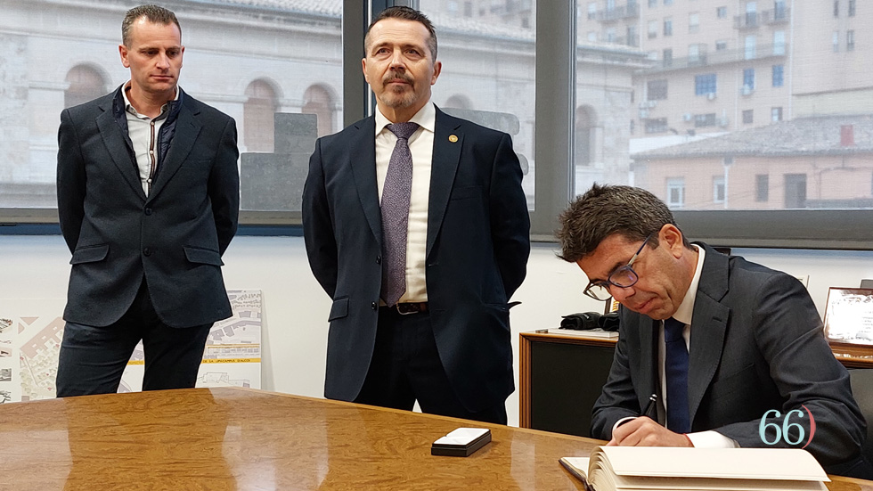 Belda, Capilla i Maz&oacute;n, d'esquerra a dreta en el Campus d'Alcoi de la UPV