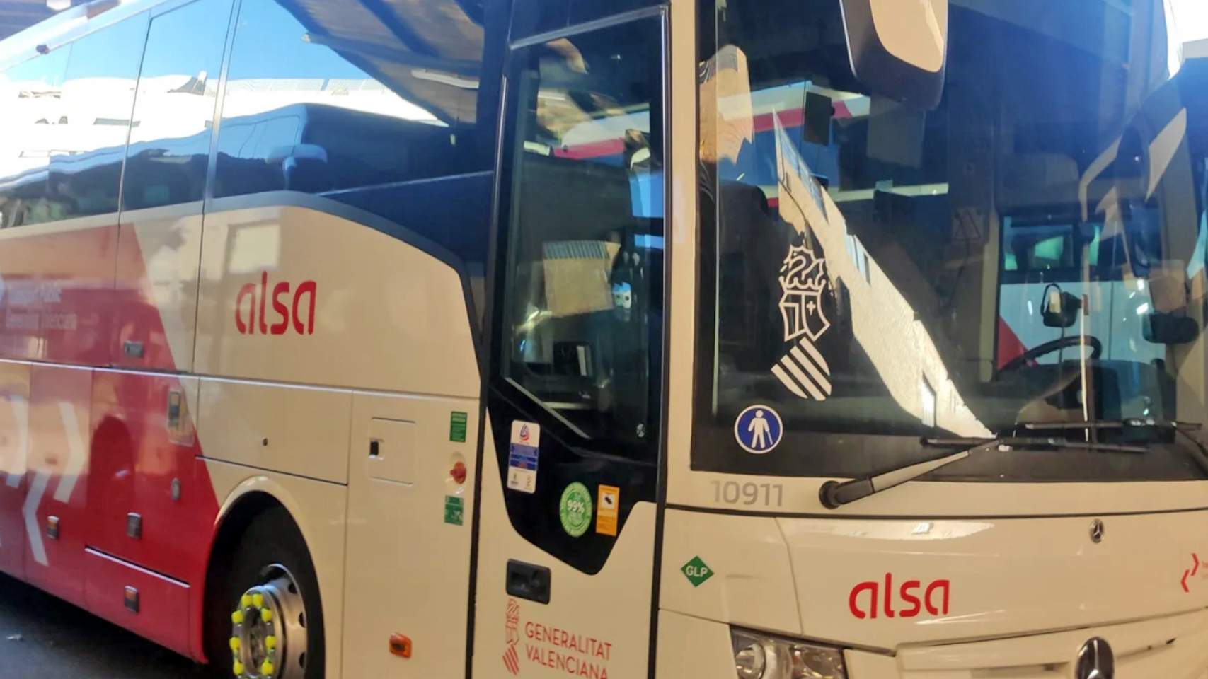 Nuevo bus de Alsa que opera entre Alcoy y Valencia
