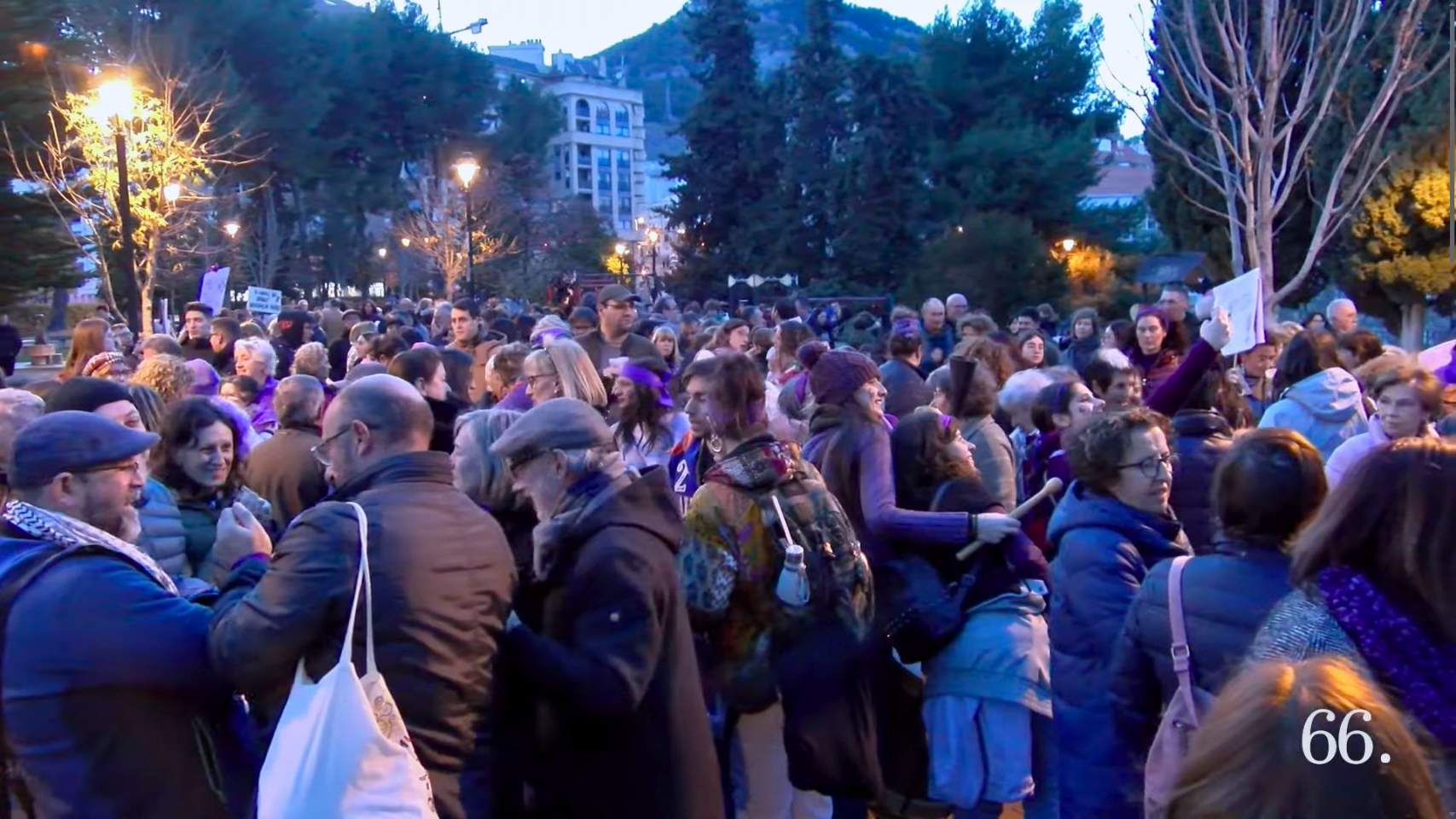 Enguany la manifestaci&oacute; es torna a fer a migdia / Foto ARXp66