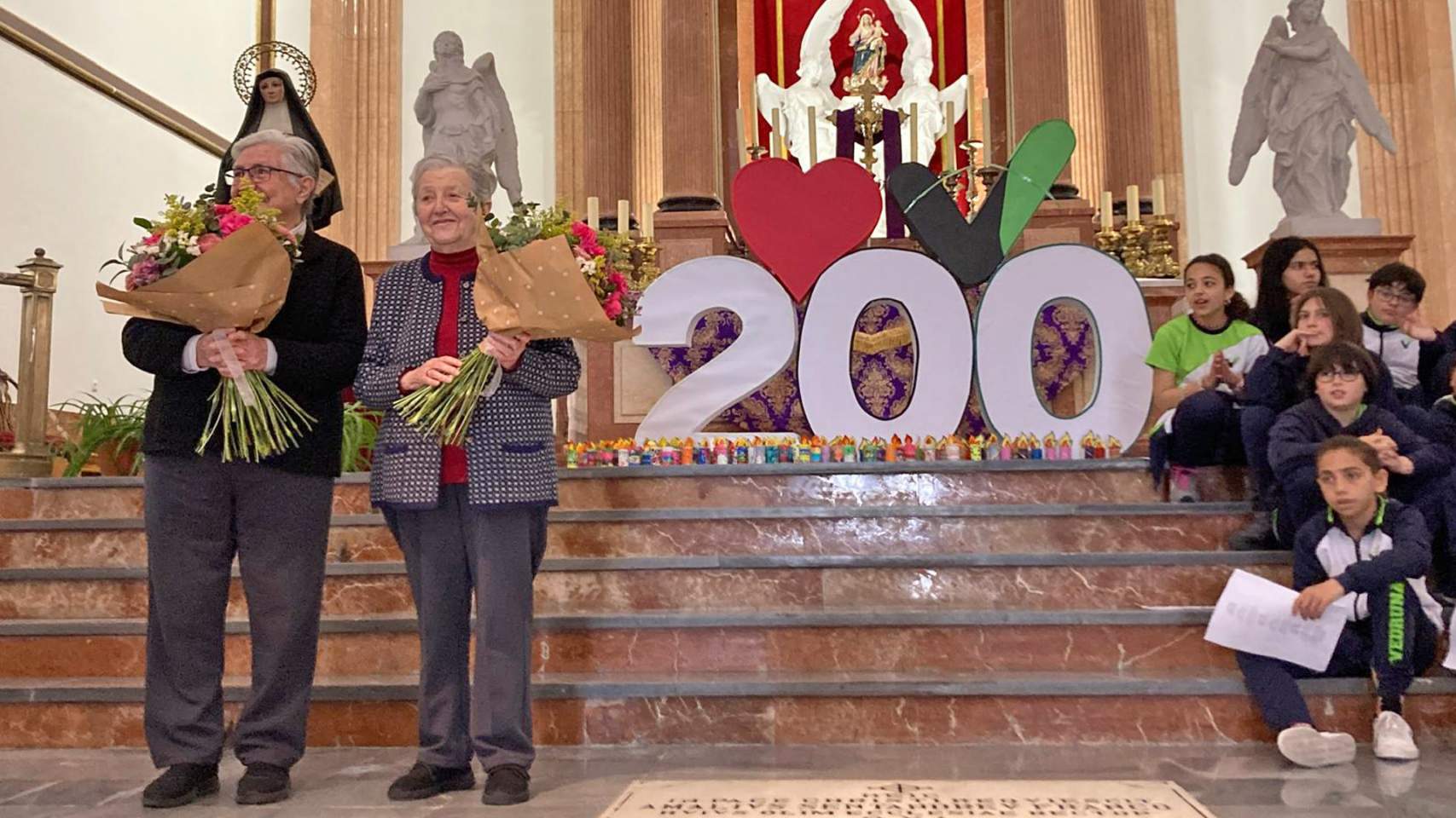 El col·legi Carmelitas Vedruna celebra el bicentenari de la fundació de les Carmelites