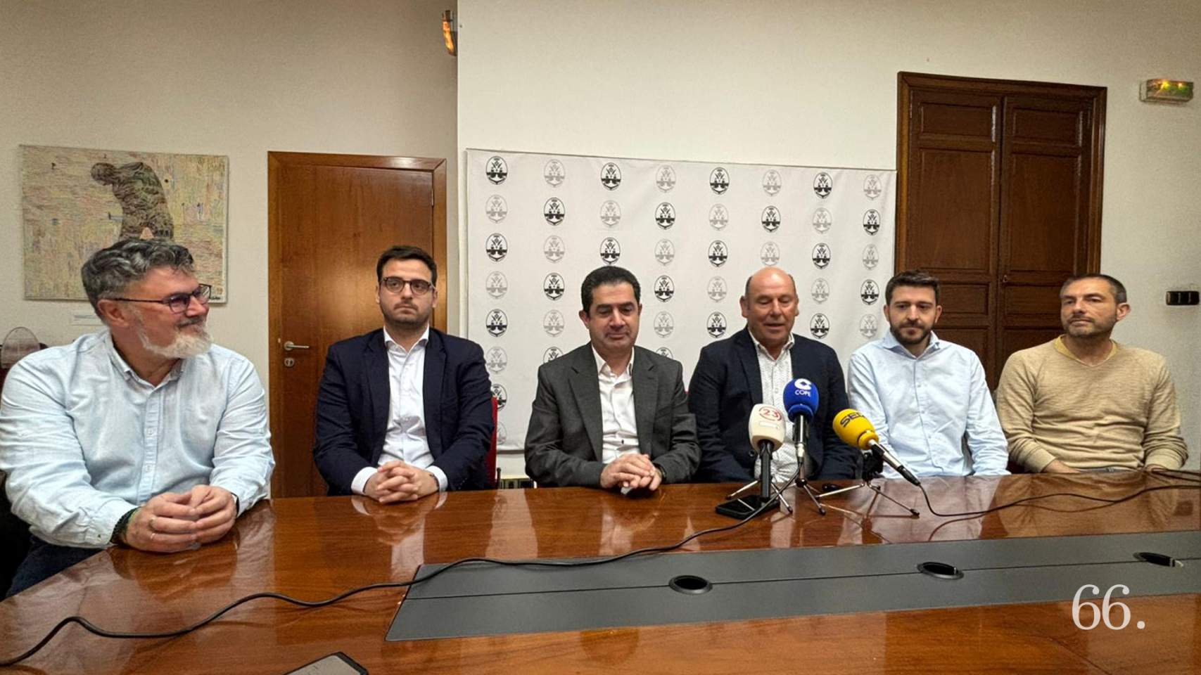 Roda de premsa per a mostrar la situaci&oacute; actual de l'oficina Xaloc