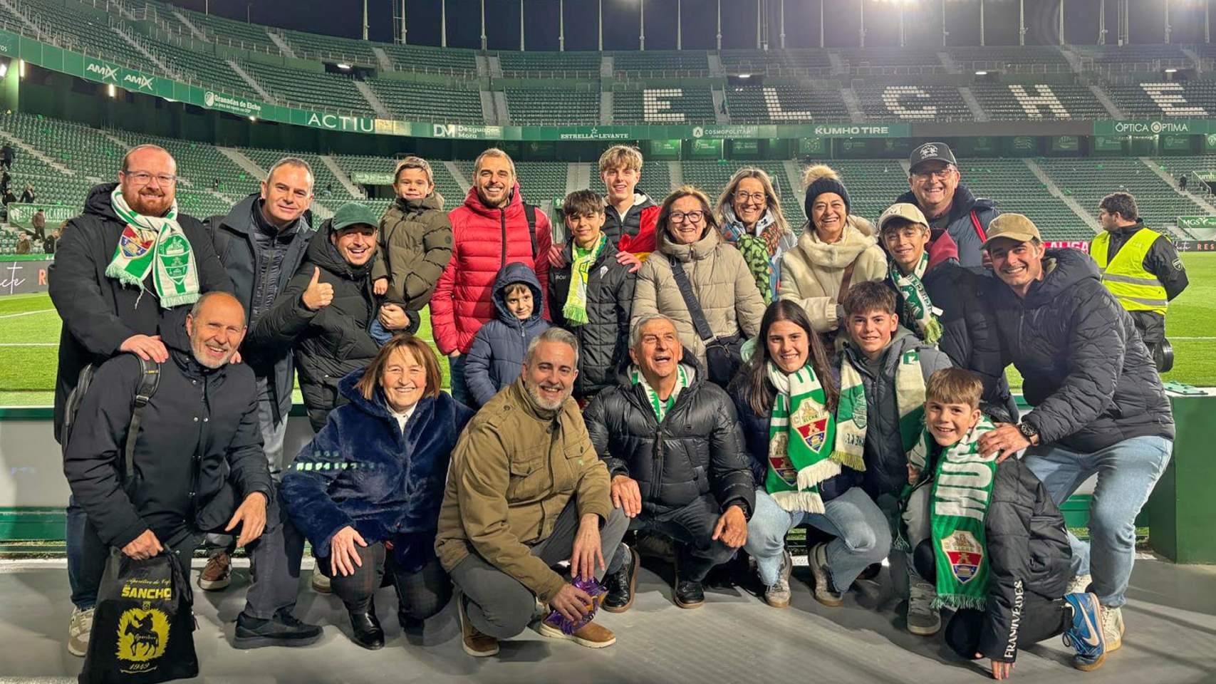 El canonge Soler Cardona rep l’homenatge del seu Elx CF