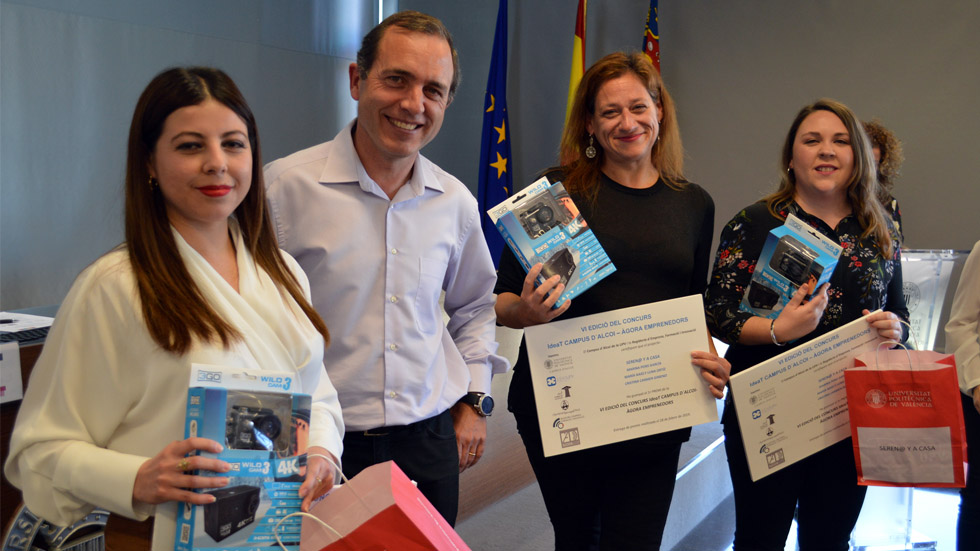 Les guanyadores amb el projecte 'Seren@ y a casa'