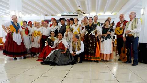 Grup de Danses Baladre Foto: Associació Cultural Amics Joan Valls i Jordà