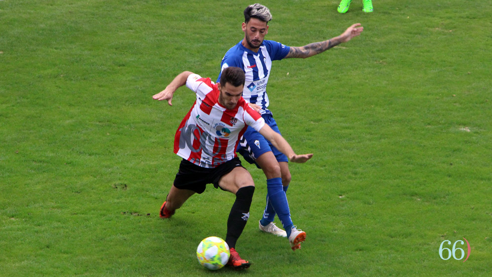 Partido frente al Acero en El Collao