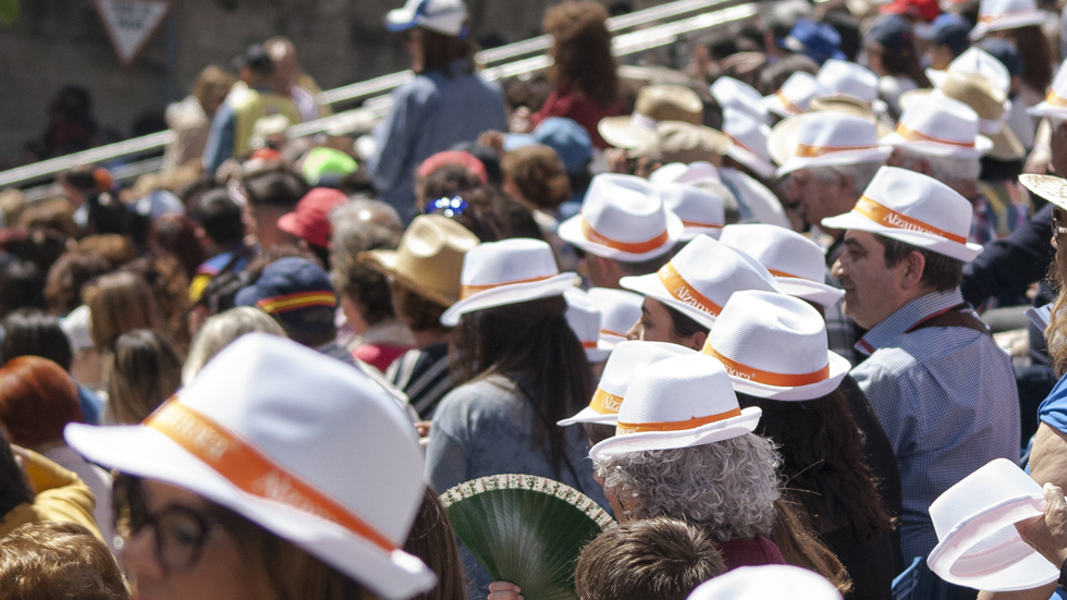 Tribuna en Ramón y Cajal / Foto: Alzamora