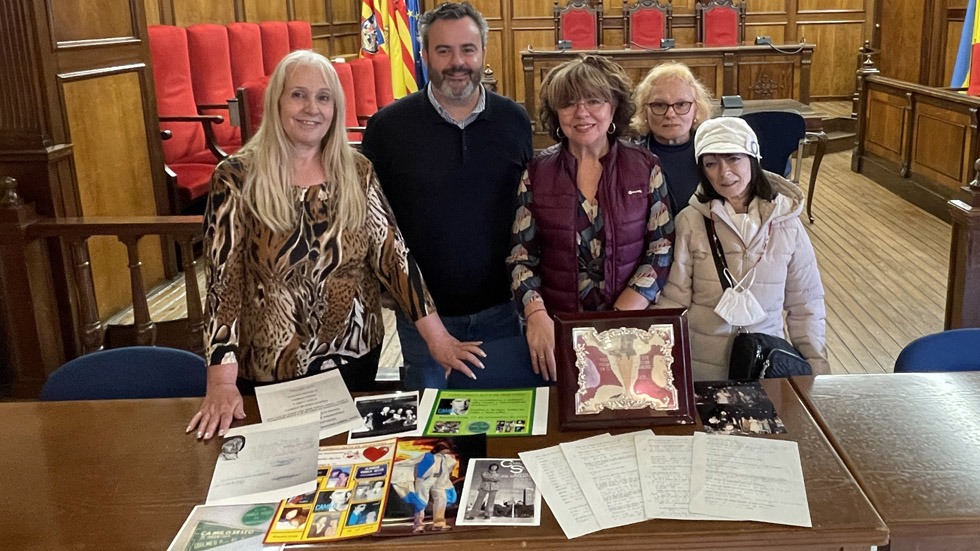 Donación para el museo Camilo Sesto / Foto: Ayuntamiento Alcoy