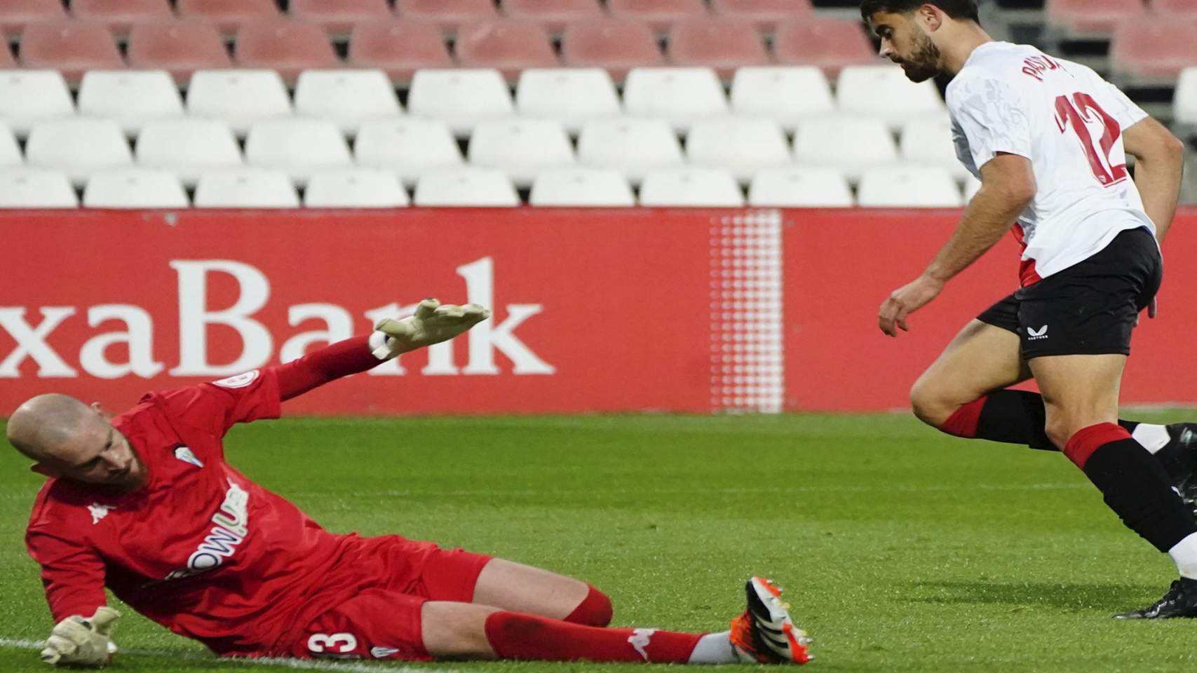 Valens, vencido ante Pascual / Foto: Twitter Sevilla Atlético