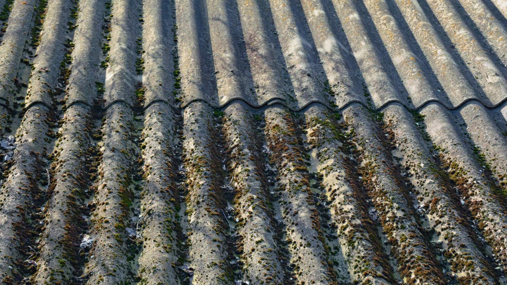 Amianto en un tejado