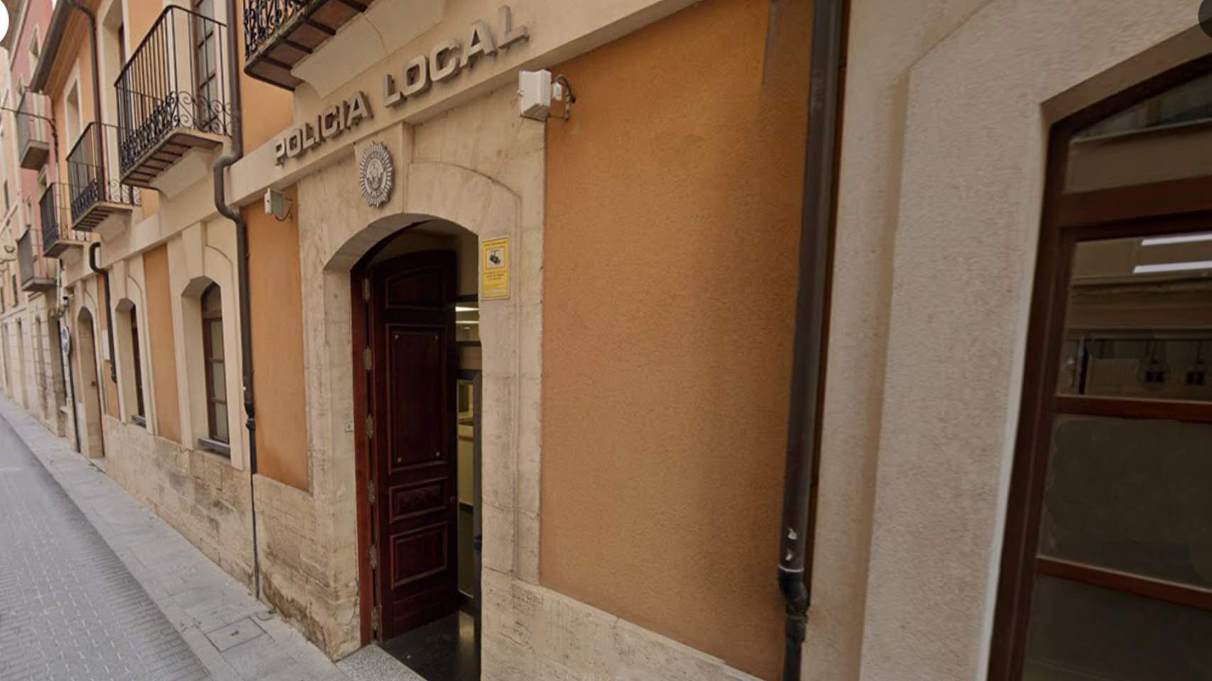 Sesión en el aula de la policía en Alcoy