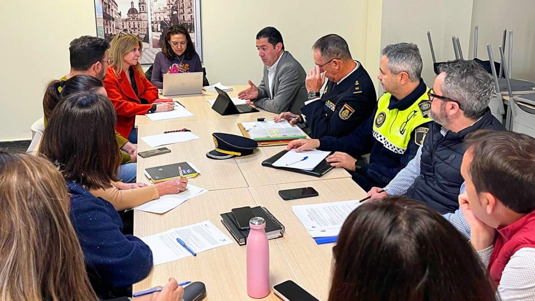 Reunión de la Mesa de Coordinación de Violencia de Género de Alcoy / Foto ADA