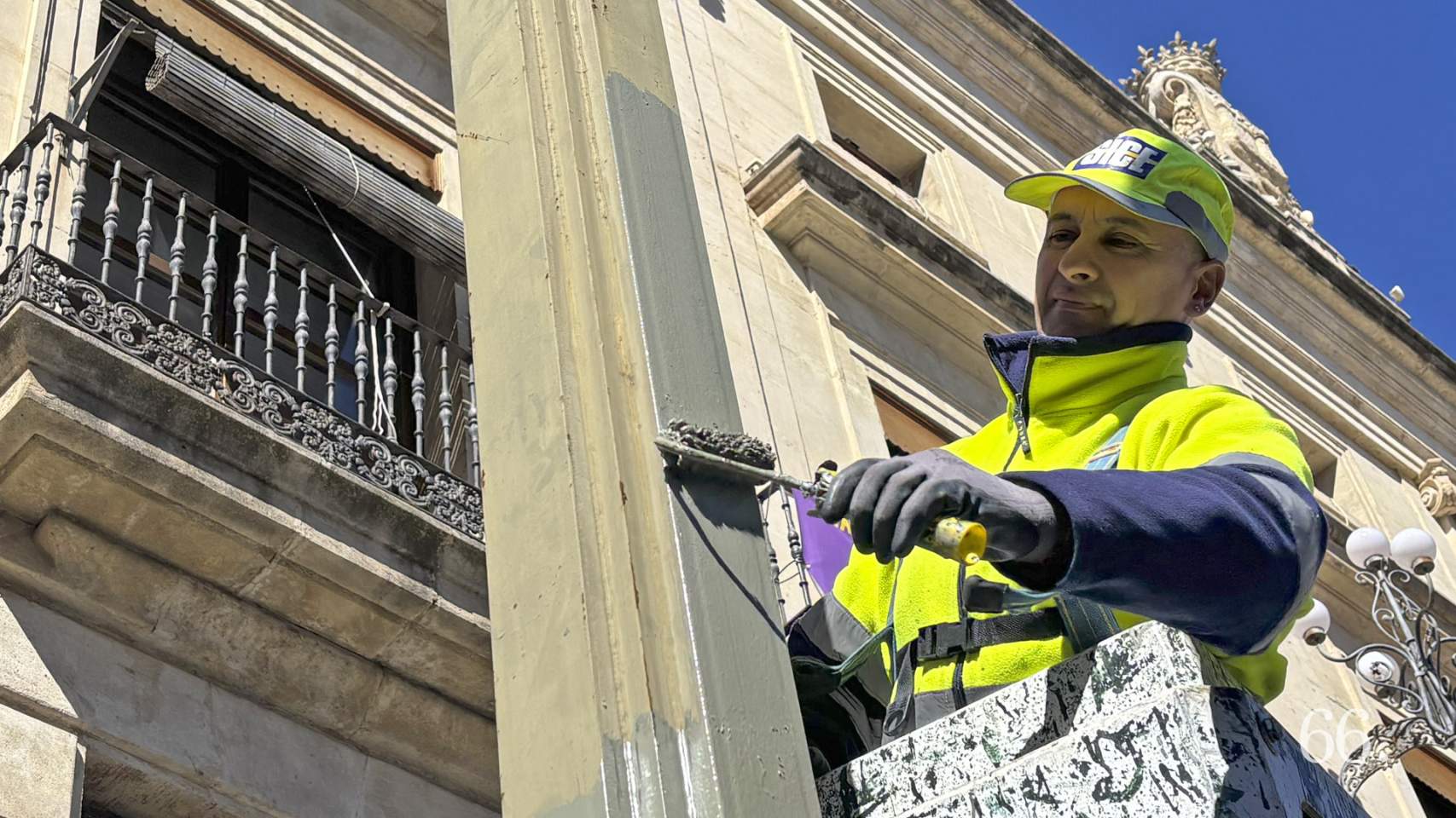 Pintat dels fanals en la pla&ccedil;a d'Espanya