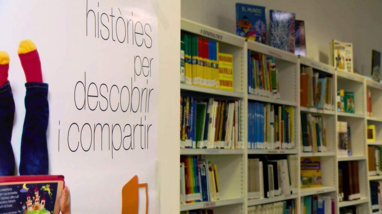 Més xiquets i les xiquetes d'Alcoi participen en les activitats de foment a la lectura