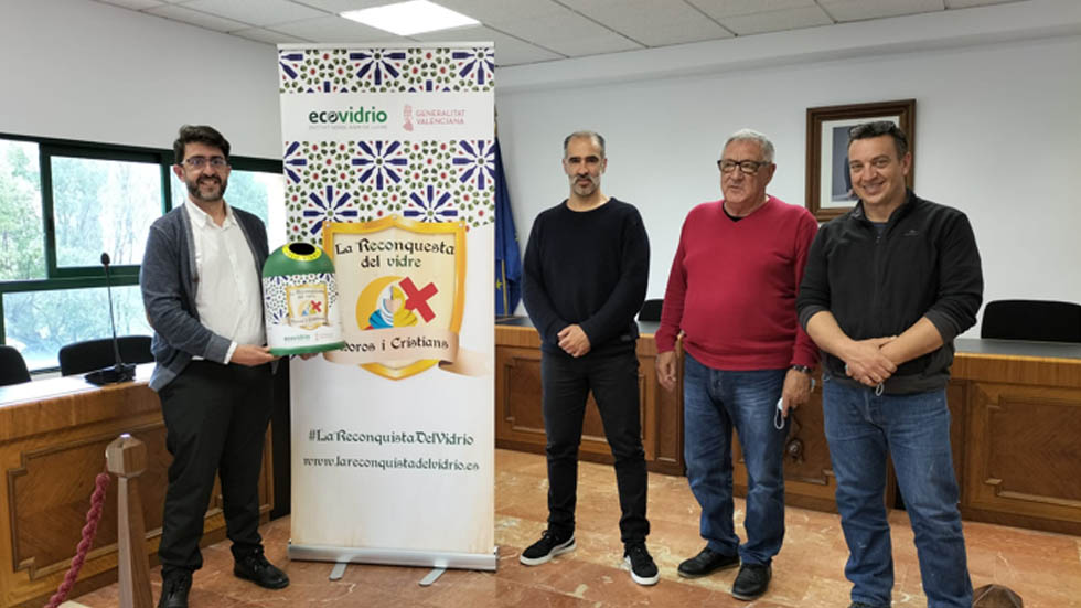 Presentació de la campanya 'La Reconquesta del Vidre' // Foto: AJM