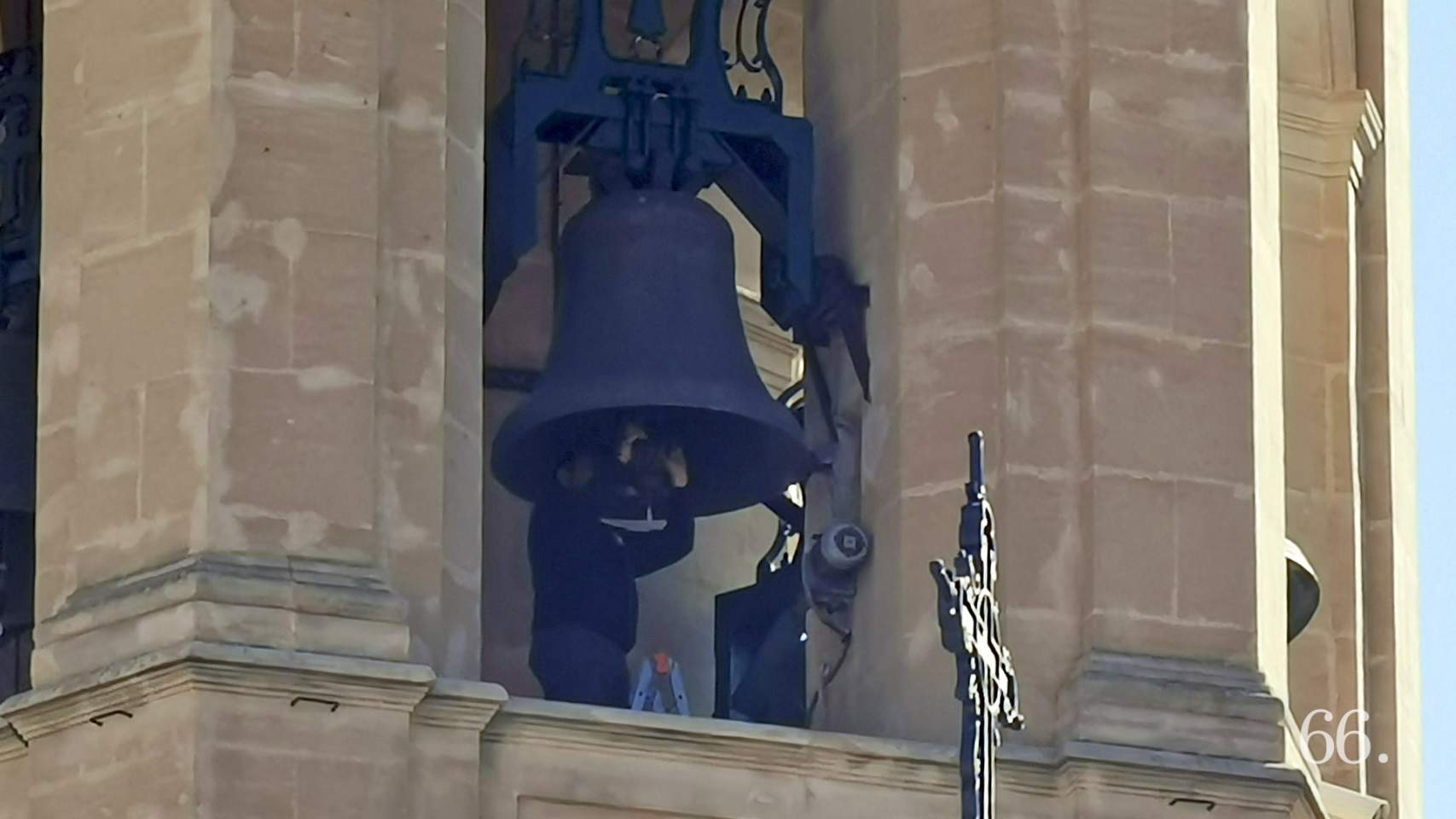 Manteniment de les campanes de Santa Maria