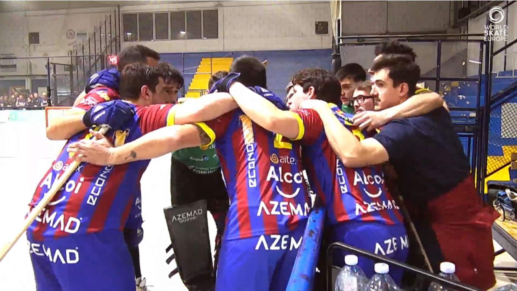 El equipo alcodiamista concentrado, antes de los penaltis