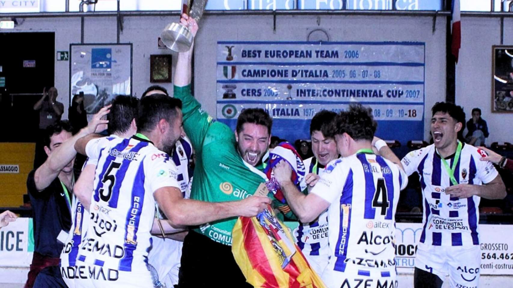 Guiri levanta la Tropy Cup en Follonica