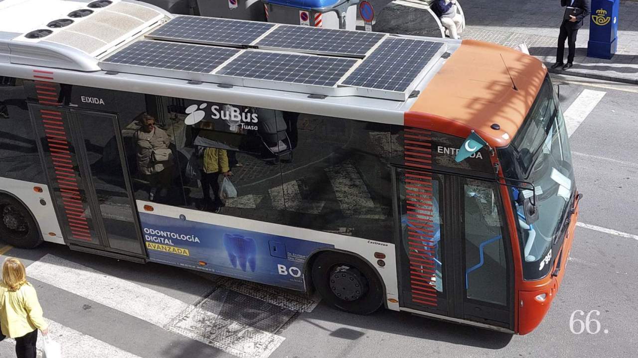 Bus urbano durante el mes de Fiestas