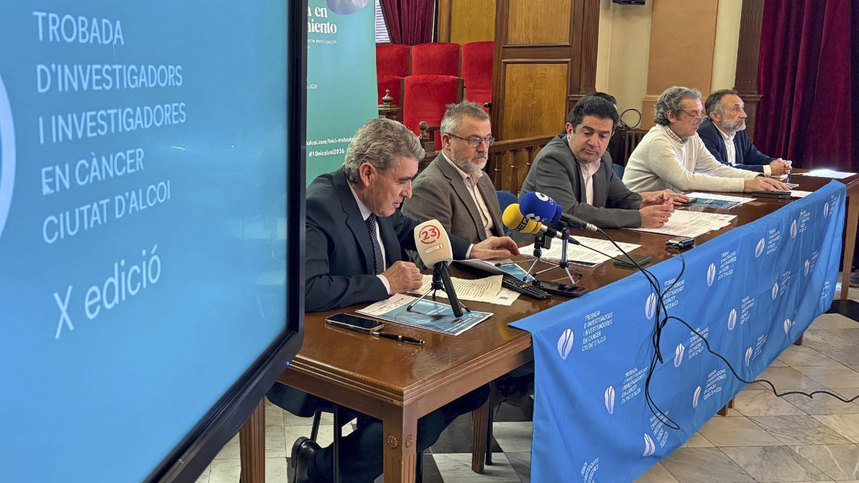 La Trobada d'Investigadors i Investigadores en Càncer Ciutat d'Alcoi farà 10 edicions amb la ciència com a punt de trobada