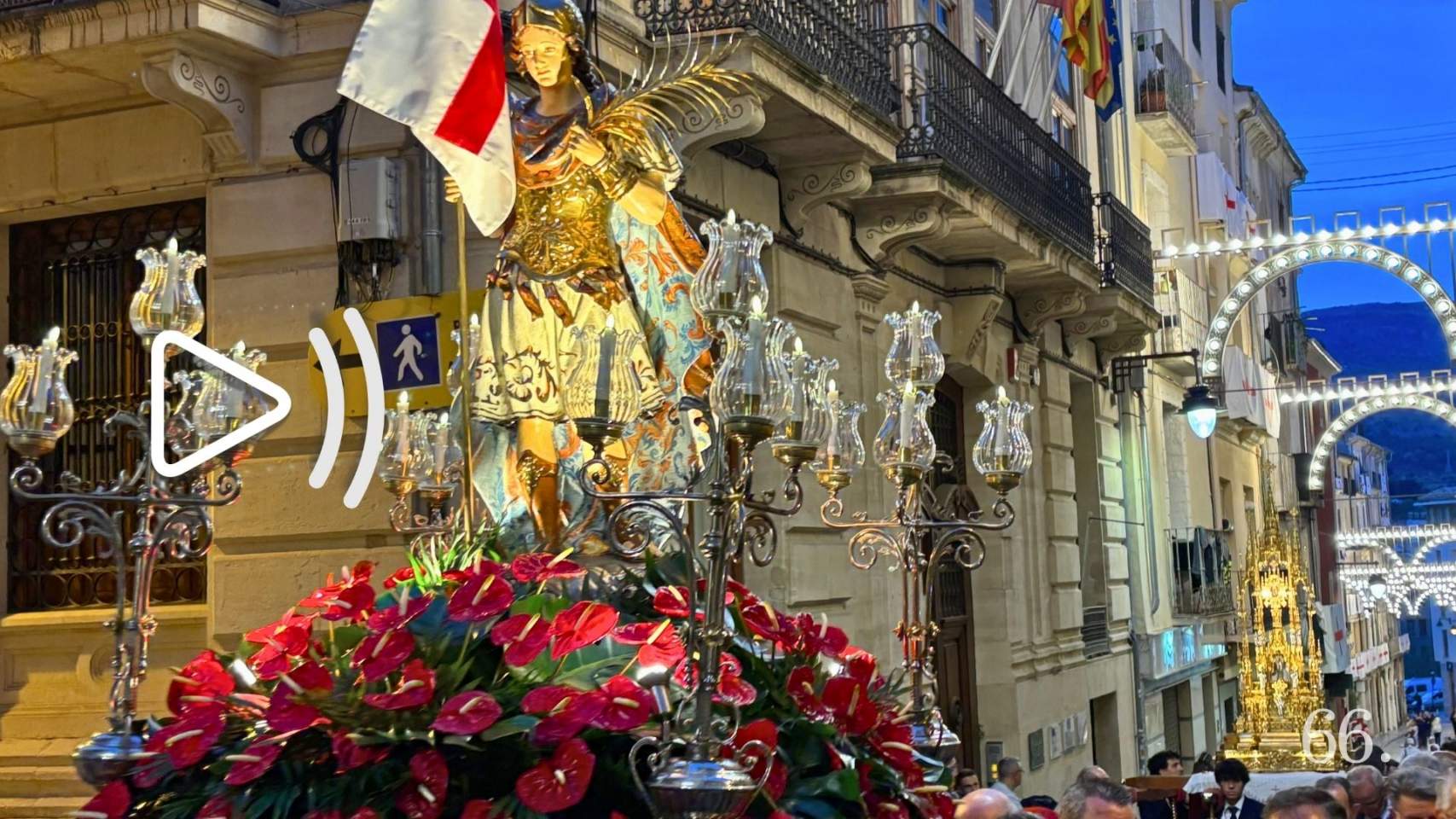 La Process&oacute; del Trasllat guia el cam&iacute; cap a la imminent trilogia festera