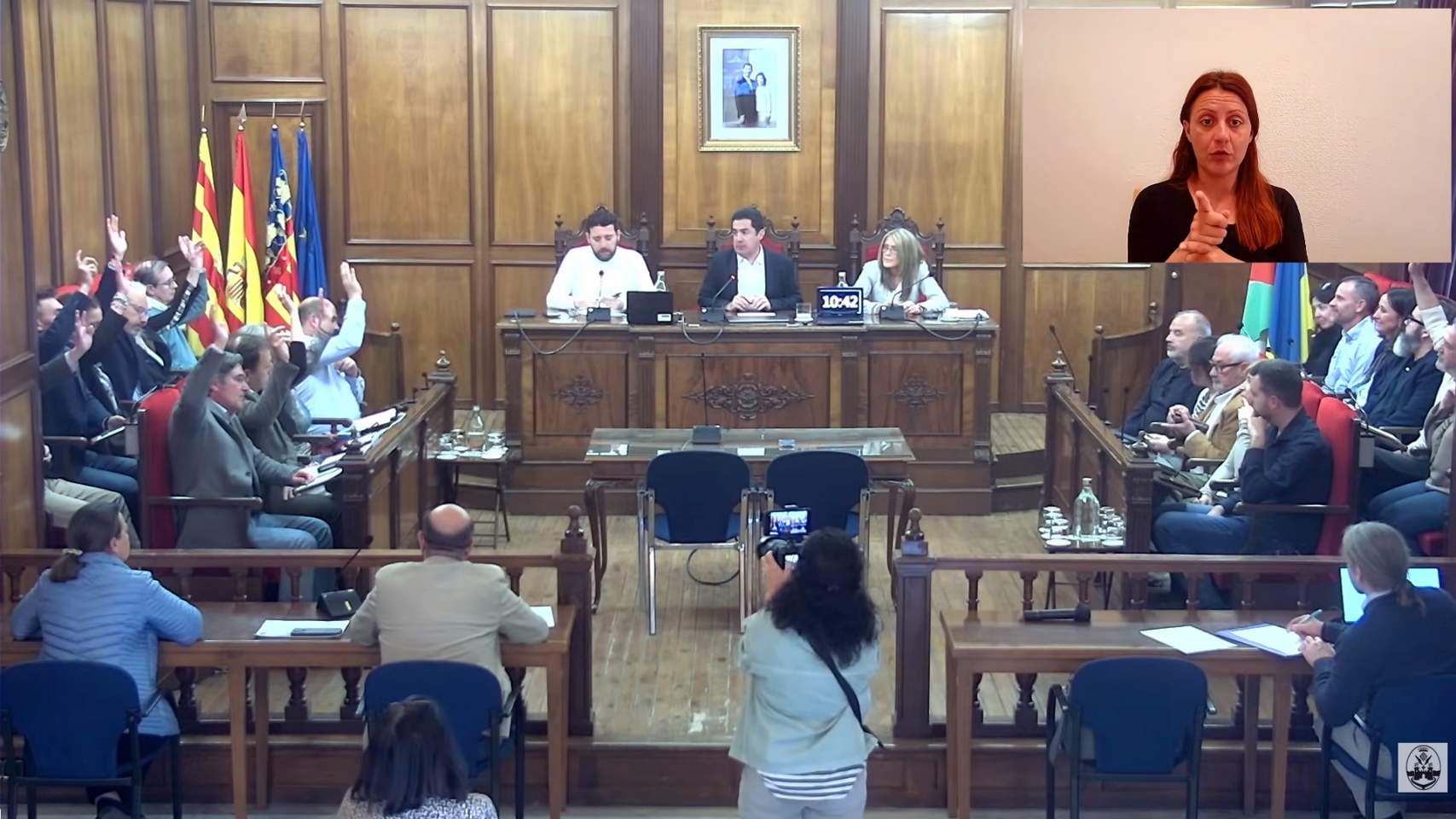 Franc&eacute;s sotmetr&agrave; l&rsquo;aprovaci&oacute; del pressupost a una q&uuml;esti&oacute; de confian&ccedil;a despr&eacute;s del rebuig de l&rsquo;oposici&oacute; als comptes