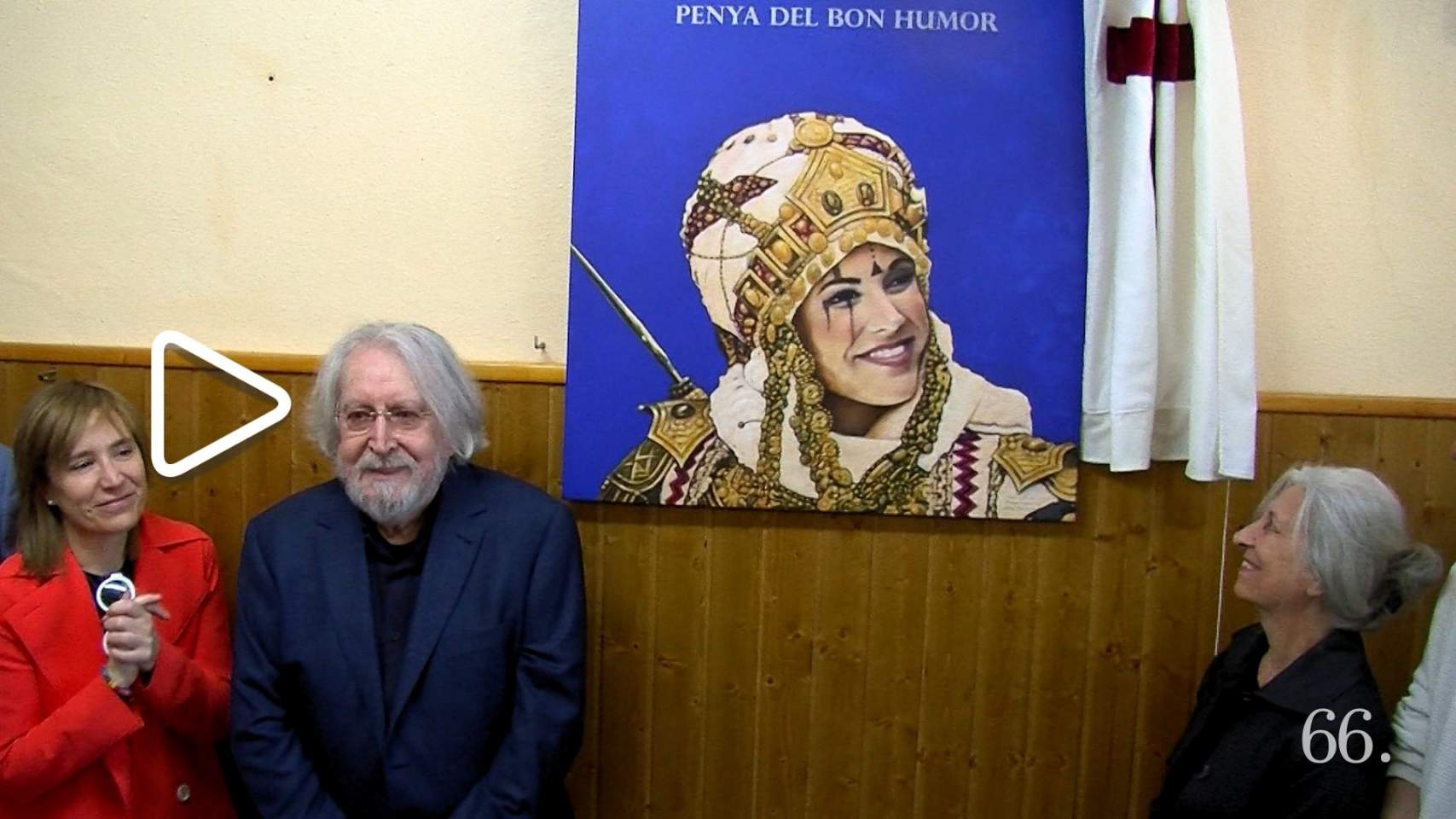 Antoni Mir&oacute; signa el cartell del Bon Humor 2026