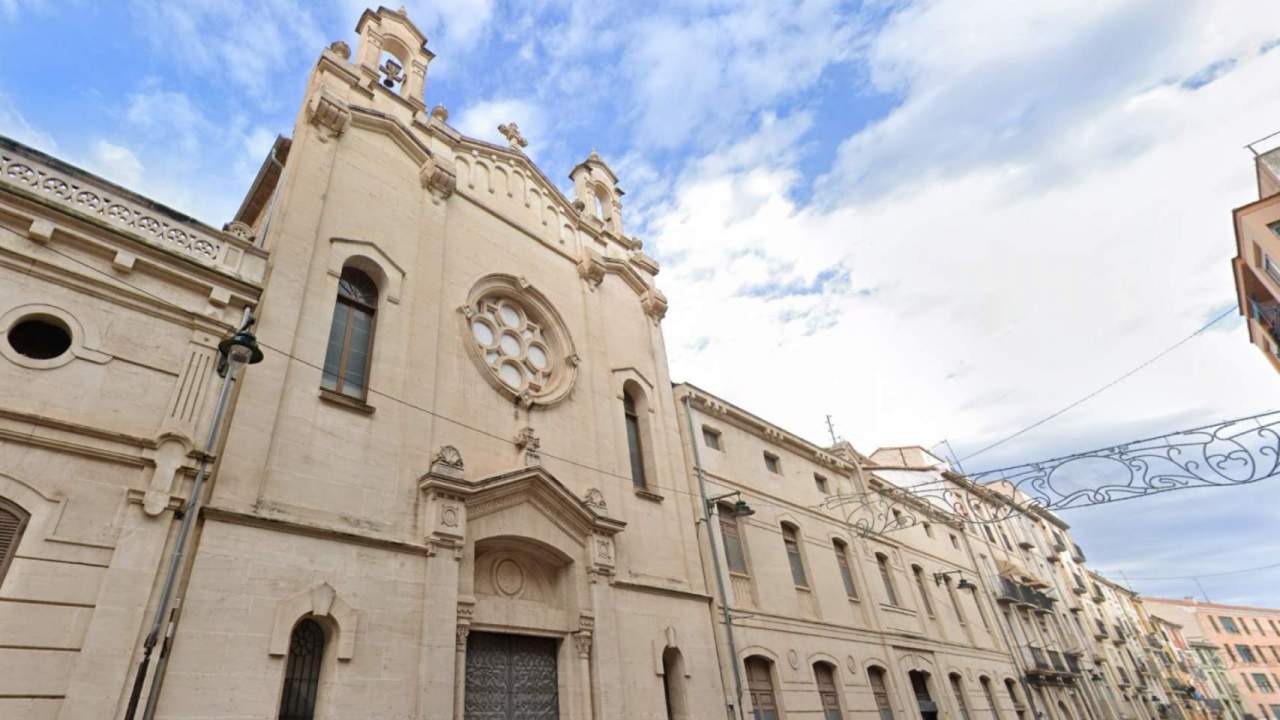 Edificio en El Camí