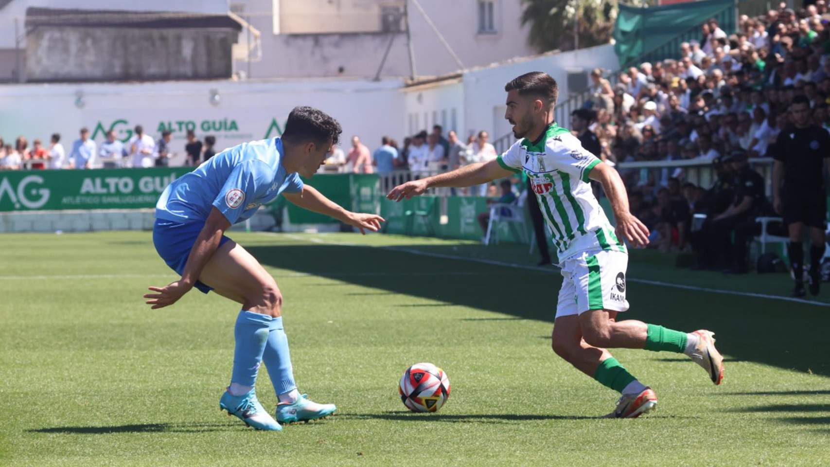 Imagen del partido entre Sanluqueño y Alcoyano / Foto: Twitter Atlético Sanluqueño