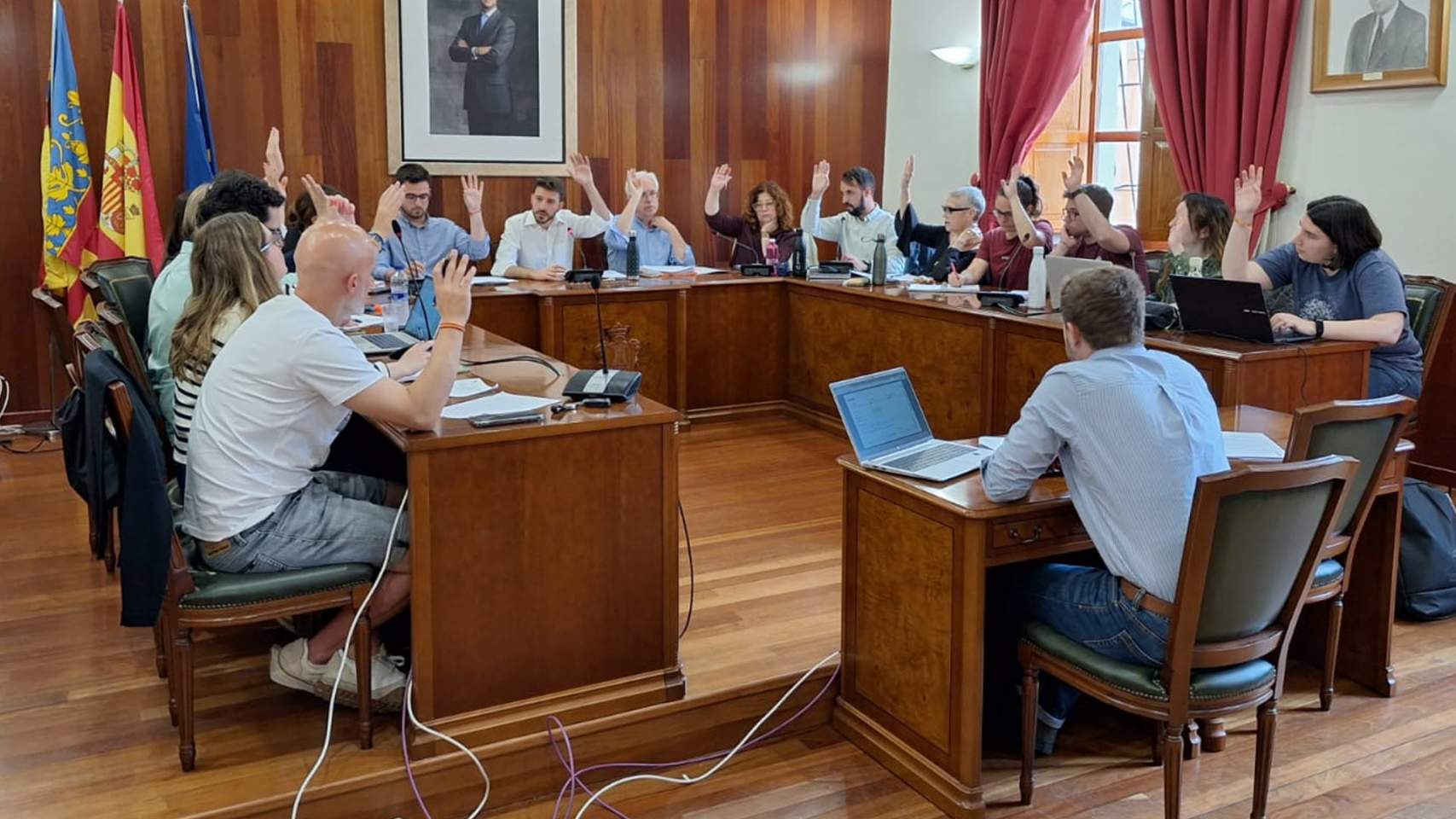 Votació plenària a Cocentaina