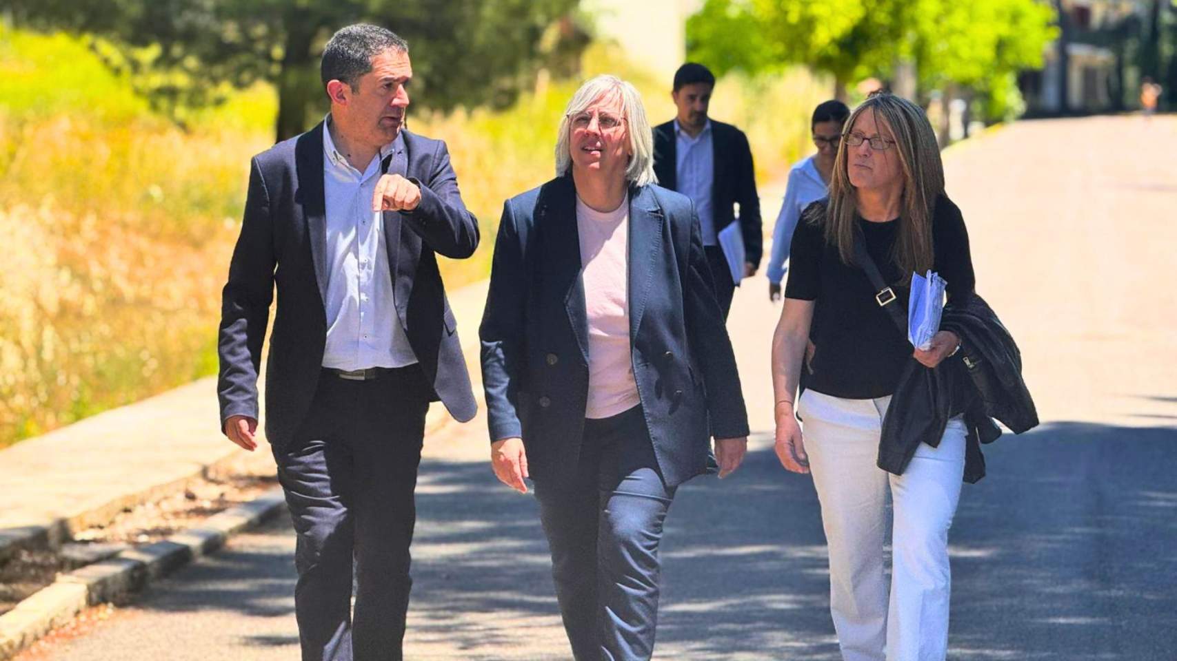 Franc&eacute;s, Iglesias i Molt&oacute; en els terrenys de la Col&ograve;nia