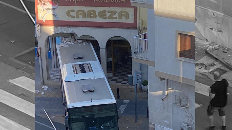 Estat en el qual va quedar el vehicle / Foto XXSS (editada)