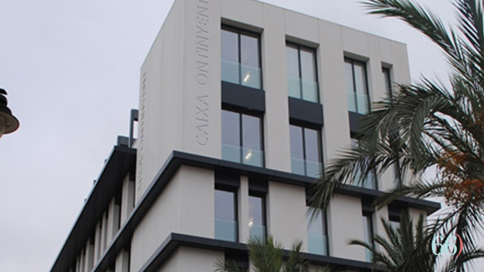 Oficinas Caixa Ontinyent // Foto: Arxiu Pàgina66)