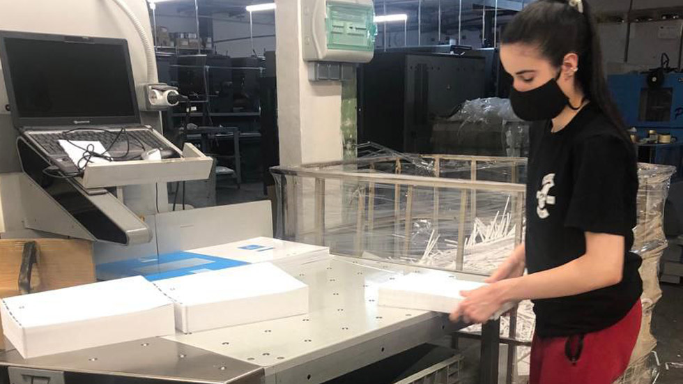 Alumna fent pràctiques a l'empresa Aston Lenier // Foto: IES Andreu Sempere