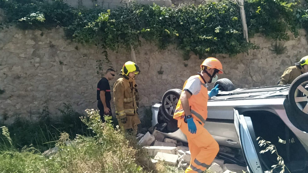 Accidente en la calle Azorín // Foto: Facebook Policia Local