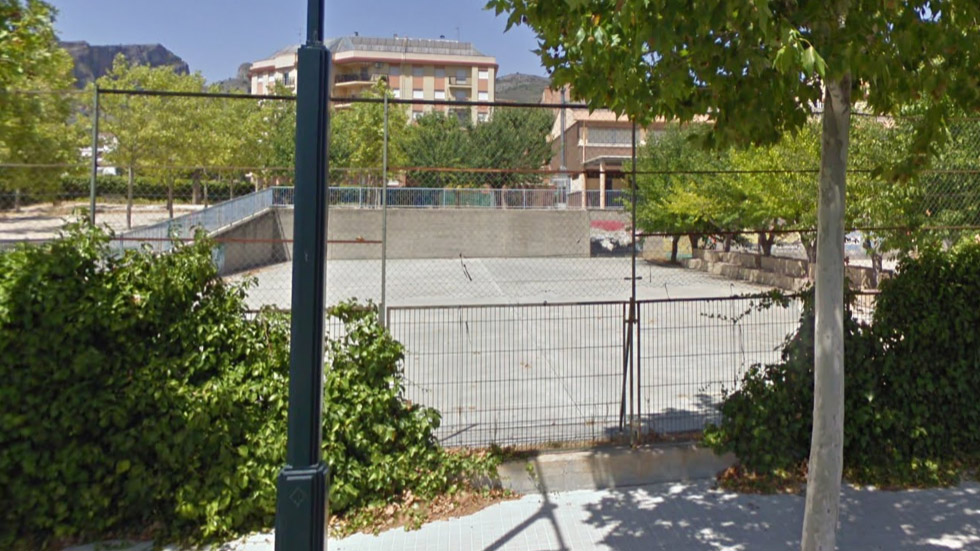 Patio Escuela Oficial Idiomas