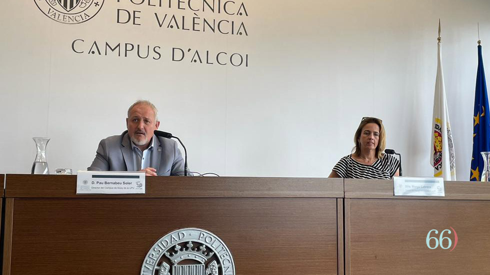 Pau Bernabeu i Marga Cabrera a la Presentació de la campanya de matriculació // Foto: SBG