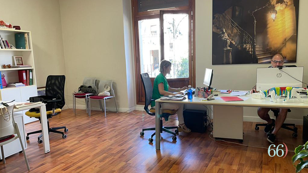 CCJ en la primera planta de l'oficina de turisme // Foto: SBG