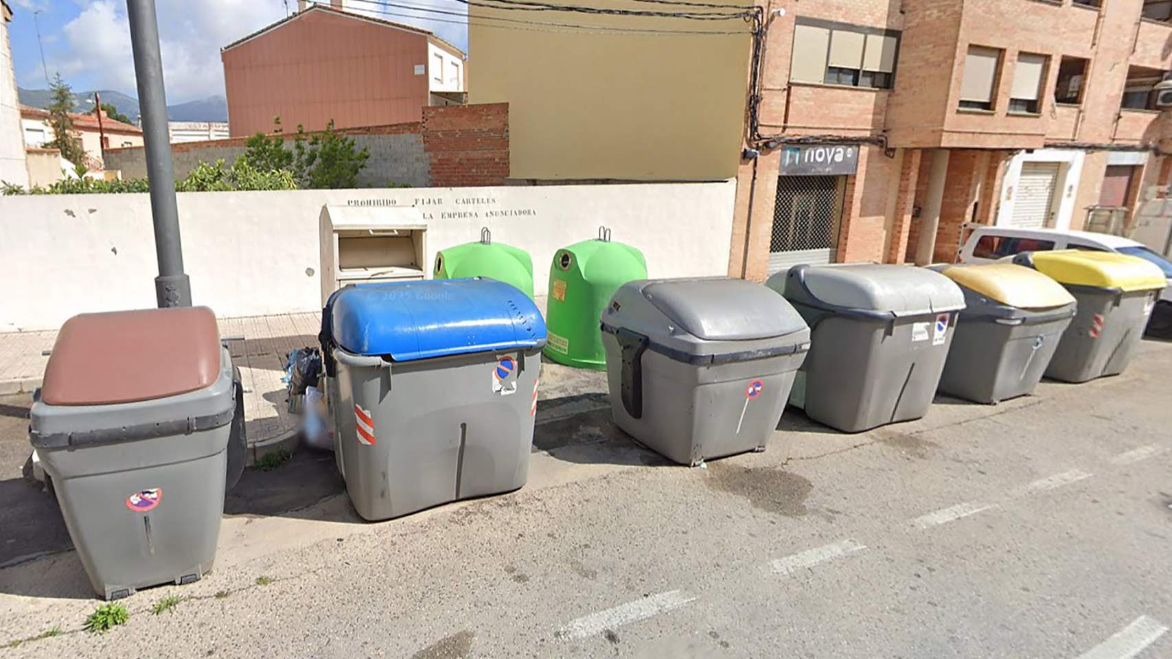 Contenidors de brossa a Muro