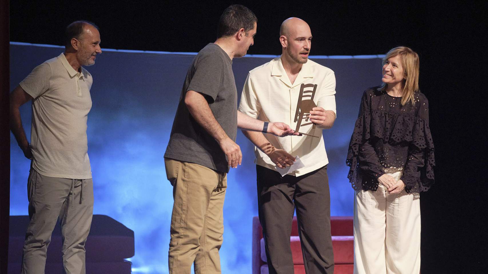 Tomás Verdú rep el Premi de Teatre Ciutat d’Alcoi 2025