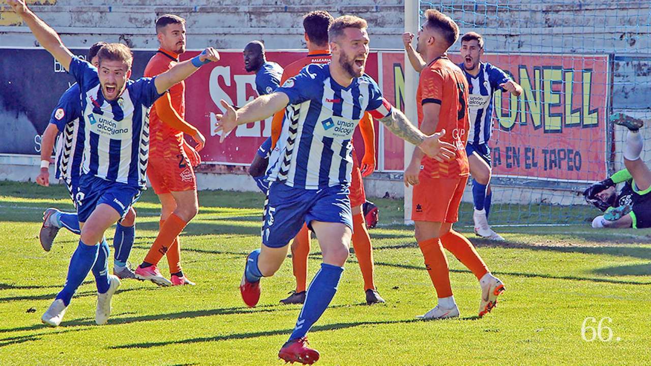 Raúl seguirà capitanejant un Alcoyano en el que no estarà Izan Llinares